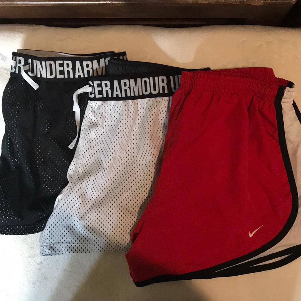 SOLD.......😻😻3Pair Womens Athletic Shorts😻😻